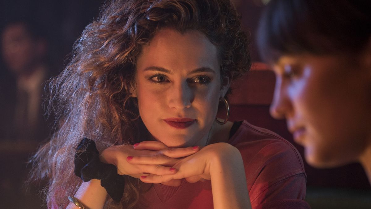 GrazieElvis Elvis Presley Official Fan Club RILEY KEOUGH SERIE TV 