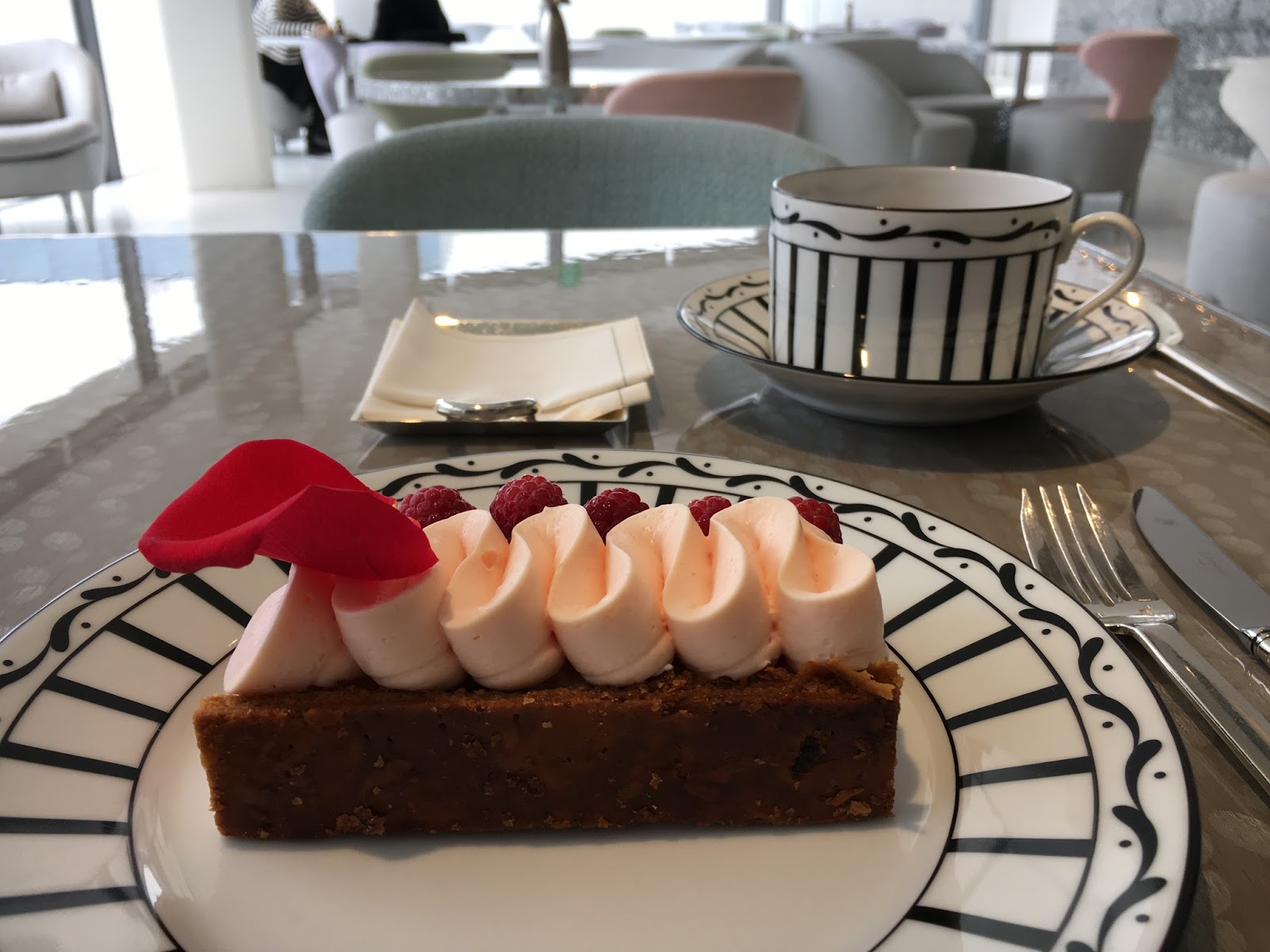 Cafe Dior by Pierre Herme Seoul, South Korea Travel is my favorite