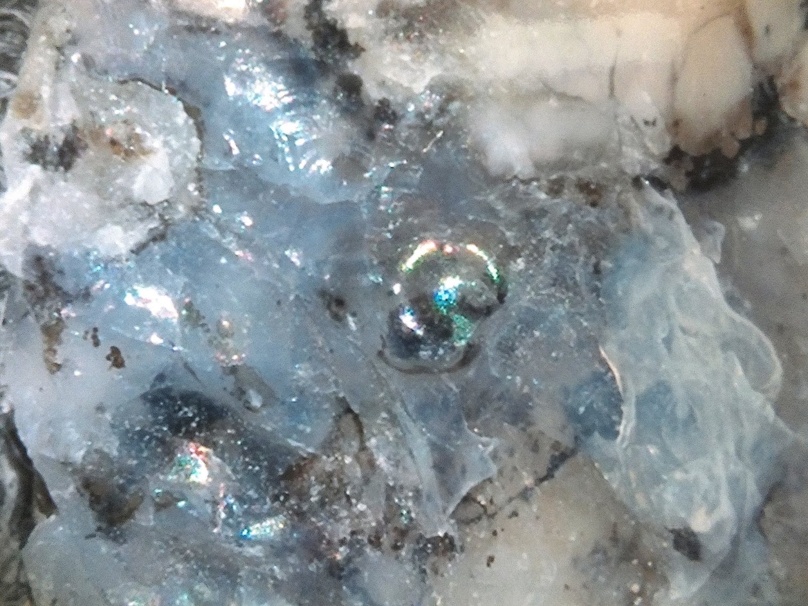 Giant Opal Deposit Discovery Along Highway