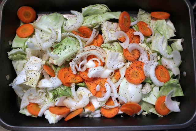 This delicious braised cabbage medley is paleo-friendly and whole30 compliant!