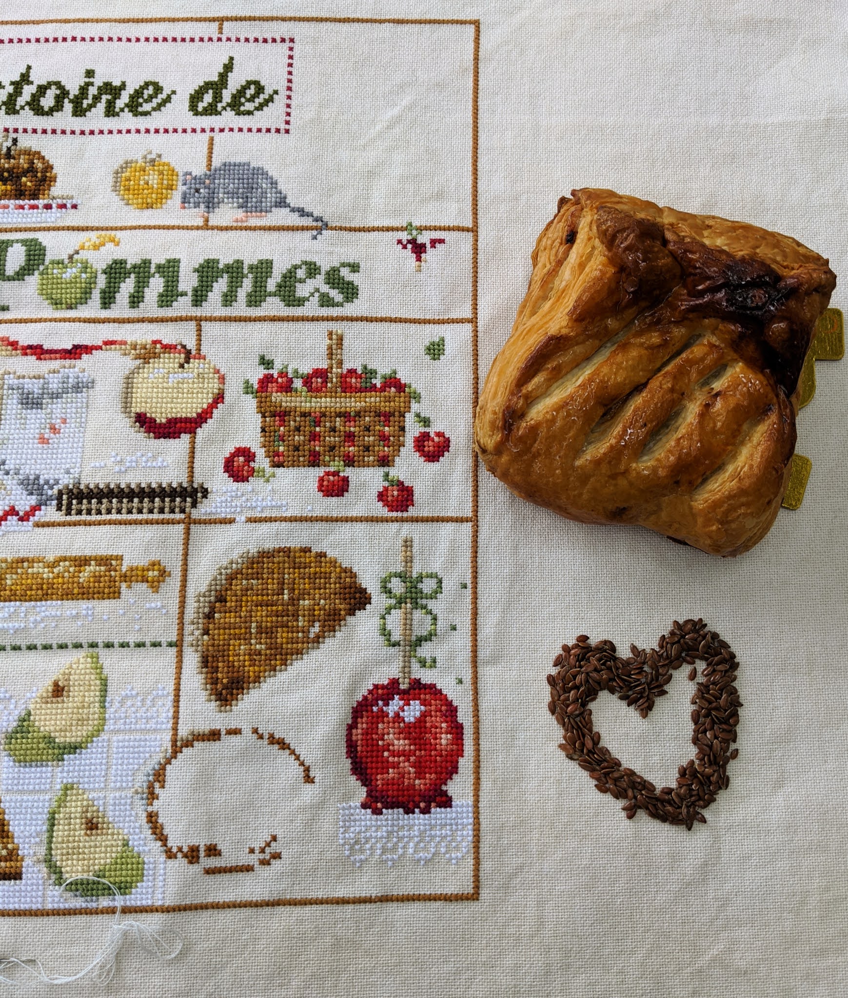 Bear, Dolly and Moi: histoire de Pommes cross stitch embroidery