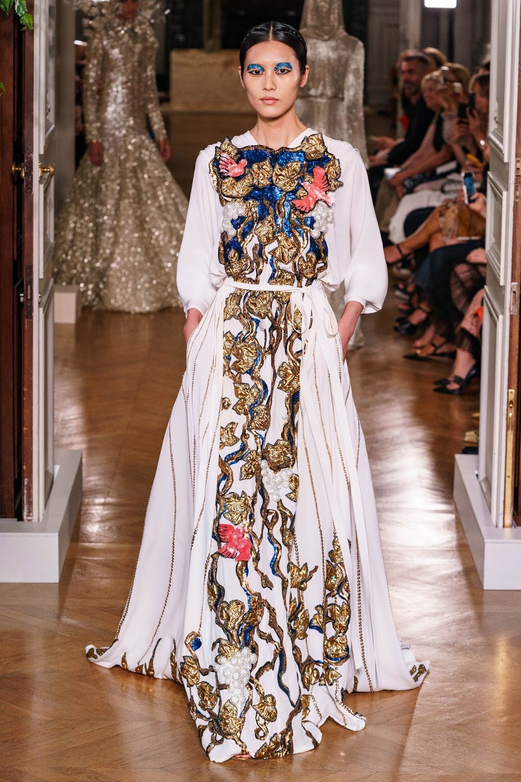 Couture Glamour: Valentino