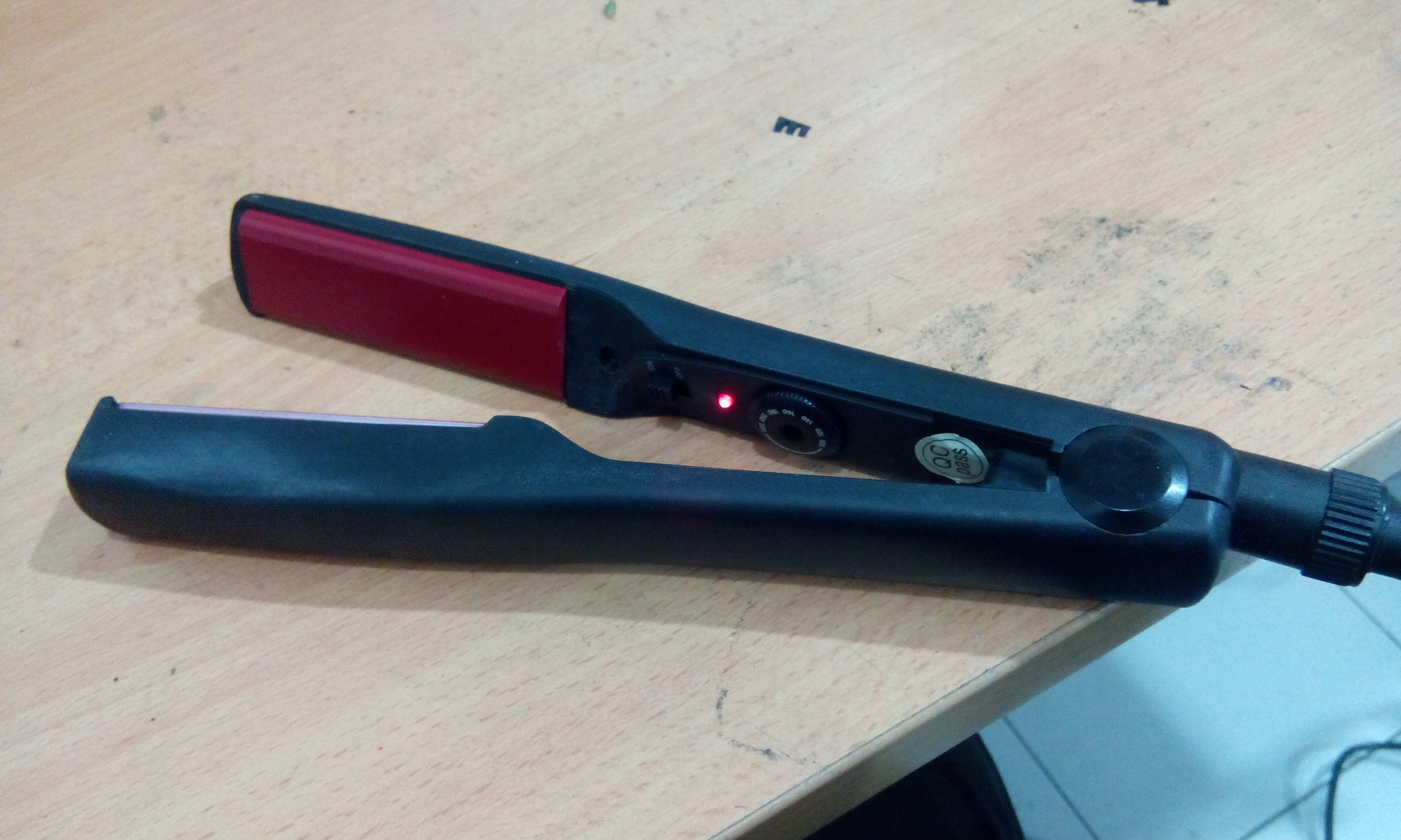 Life Begins at Forty HF175 hair straightener repair