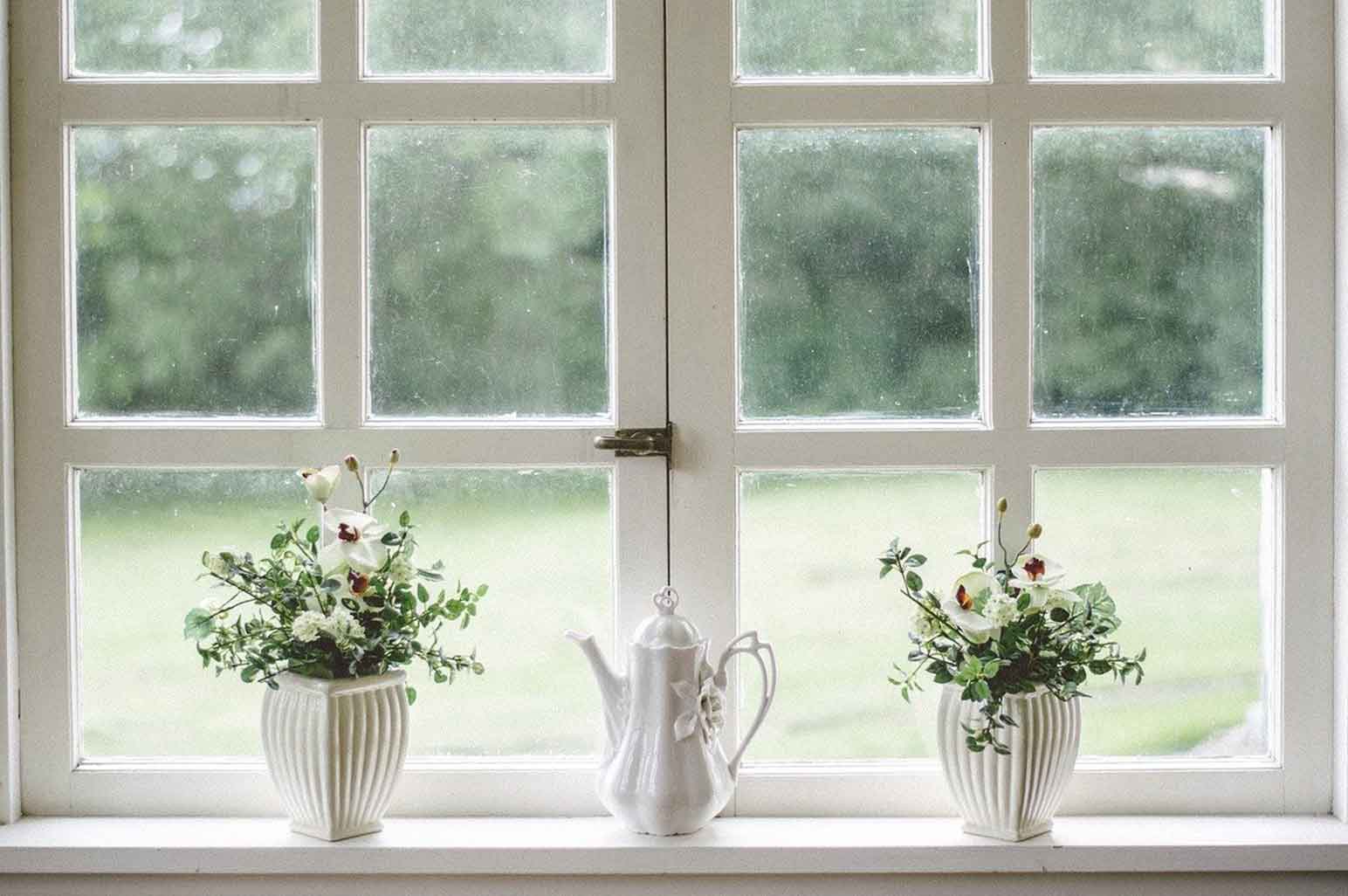 Signs That You Need to Replace Your Doors and Windows