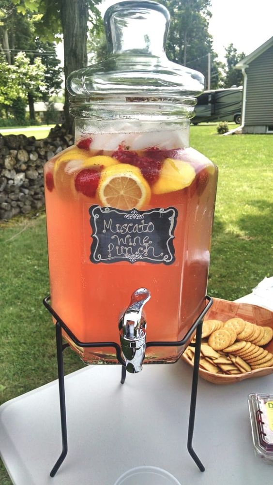 14 BigBatch Cocktails For Summer That Cost 30 Or Less Simple Yummy