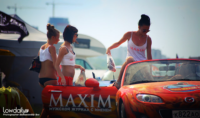 Mazda MX-5 NC, dziewczyny przy samochodach