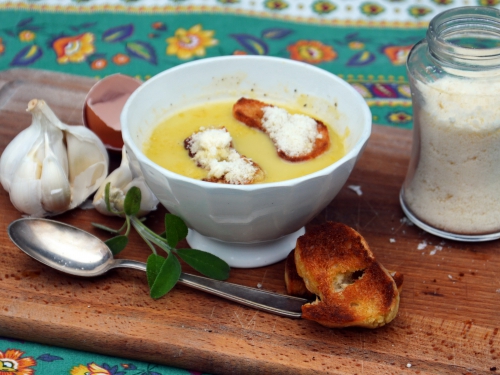 L'aïgo boulido soupe provençale