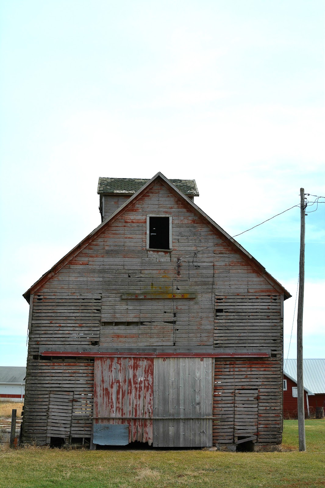 Little House On The Dairy Why Are Barns Red