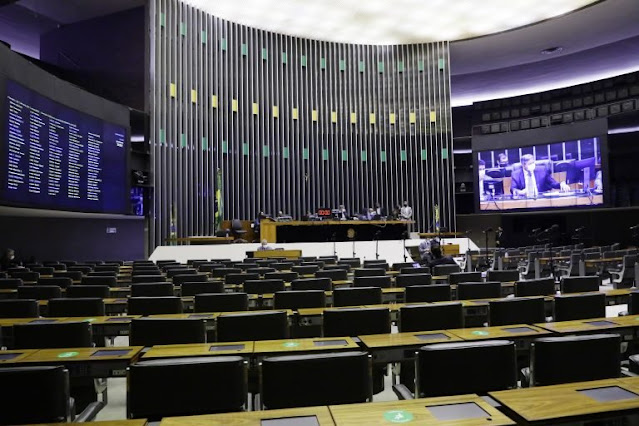 Câmara dos Deputados rejeita PEC do voto impresso