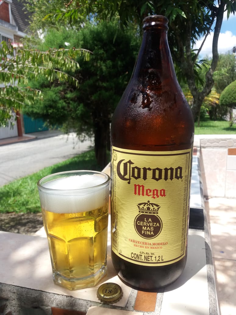 El blog cervecero de : Corona Mega