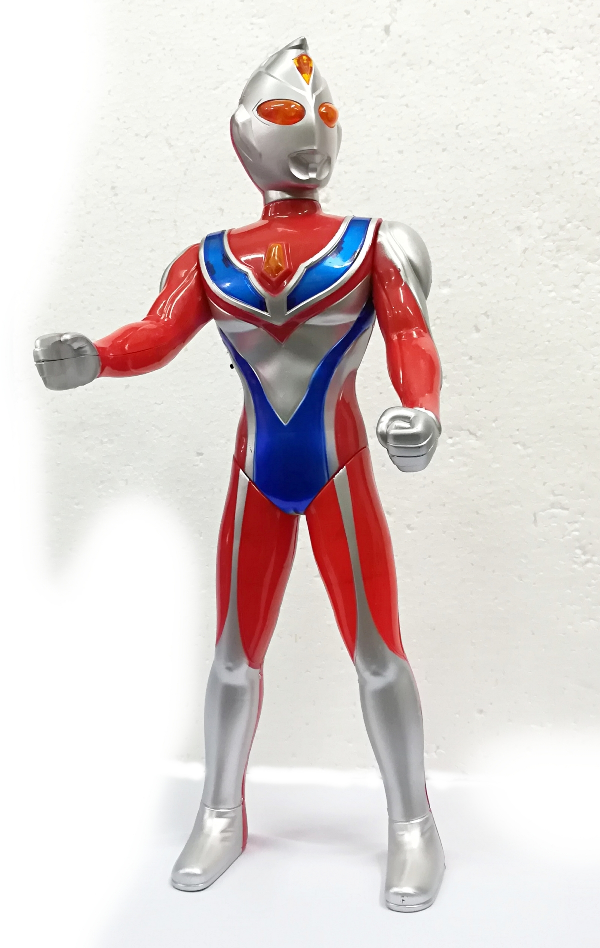 BongBongIdea LARGE ULTRAMAN HERO TOY FIGURE WITH SOUND LIGHT 48CM