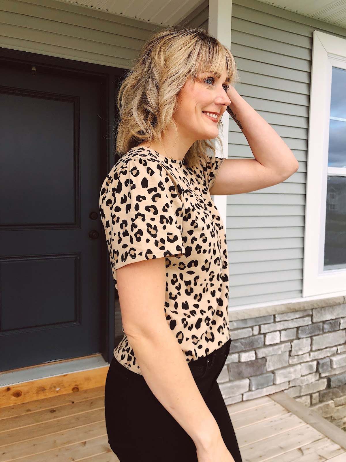 carrie zip back pullover