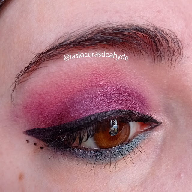 https://www.laslocurasdeahyde.com/2021/03/makeup-morado-retoeyelooks.html