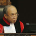 Hakim MK Wahiduddin Adams Sentil Jokowi yang Tak Teken UU KPK Hasil Revisi