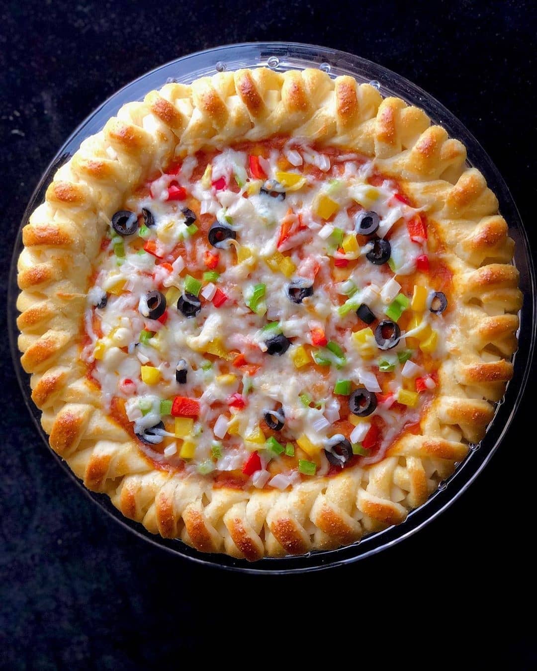 ÇOK DEĞİŞİK SEBZELİ PİZZA TARİFİ YEMEK TARİFLERİ Best yemek