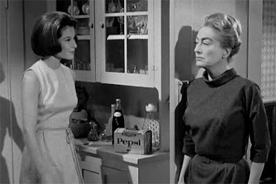 Still - Diane Baker and Joan Crawford in Strait-Jacket (1964)