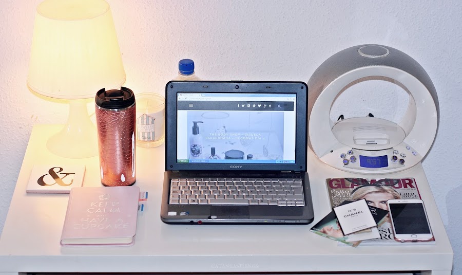 mesa de trabajo blogger - inspiración escritorios