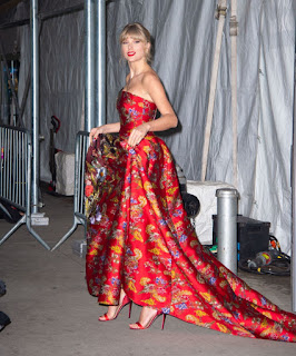 Taylor Swift Hot At “Cats” Premiere in NYC 2019