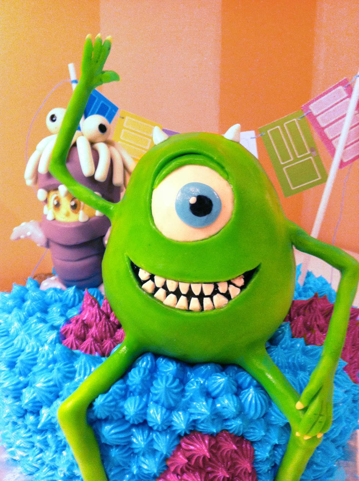 Tarta Monstruos S.A. esCAKEarte