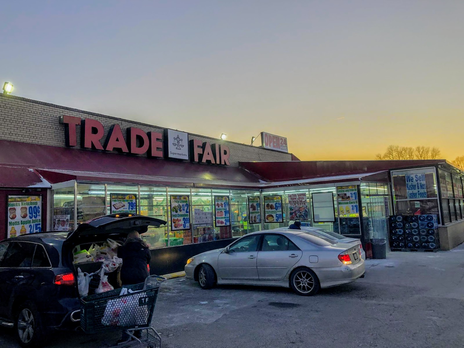 TOUR Trade Fair Supermarket Richmond Hill, NY