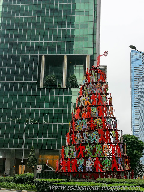 Downtown Singapur mit Kunst