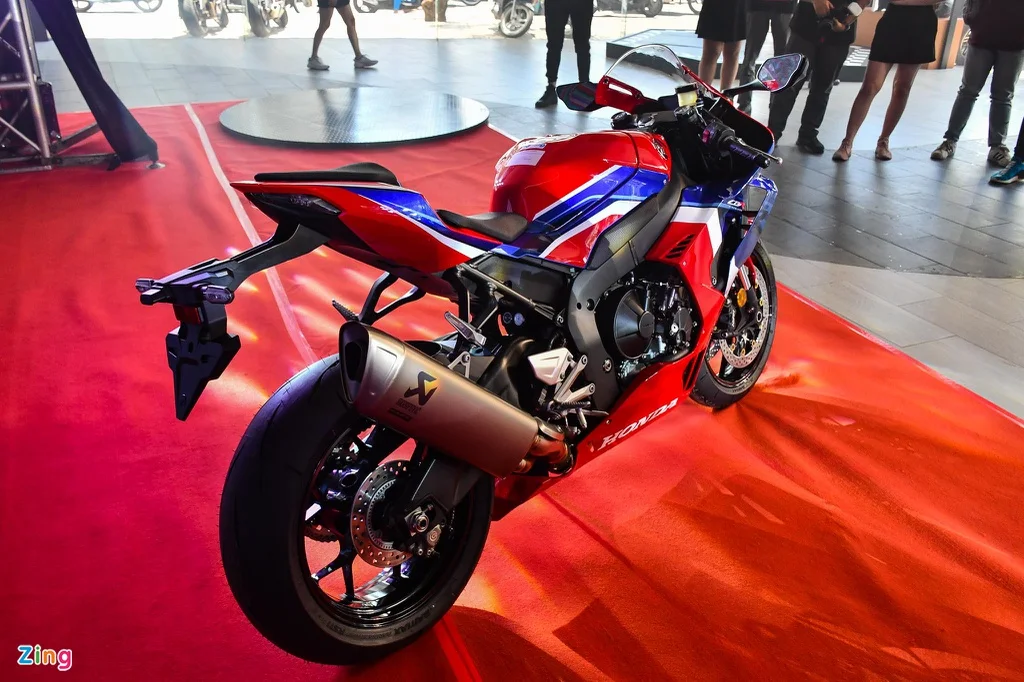 Chi tiết Honda CBR1000RR-R 2020 giá từ 949 triệu tại Việt Nam