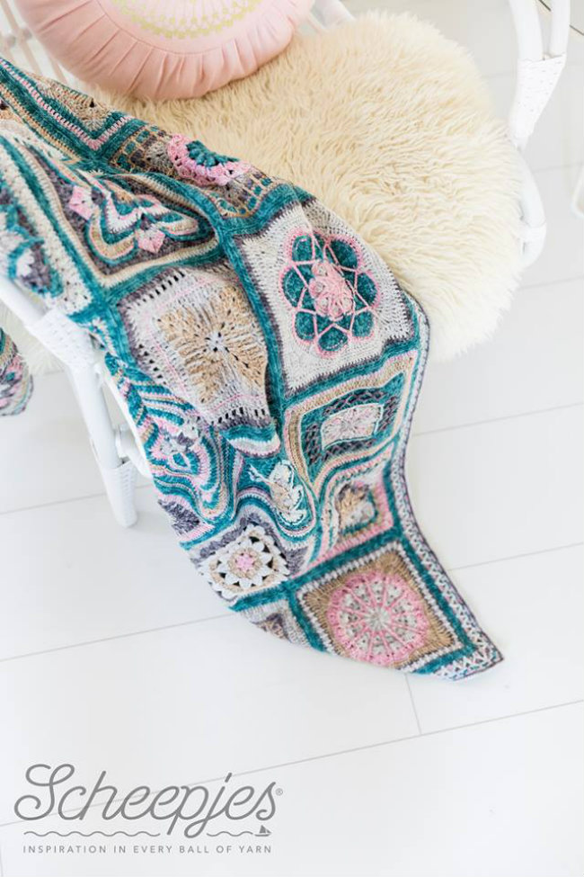 Nuts about squares, crochet blankets Happy in Red