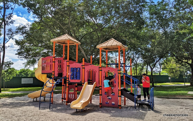 Singapore East Coast Tampines Bedok, Playground Set Up