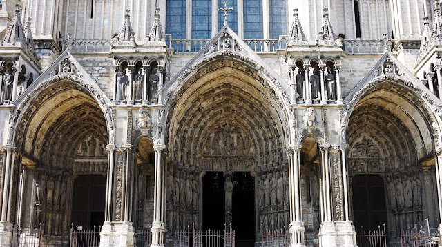La Catedral de Chartres en Francia
