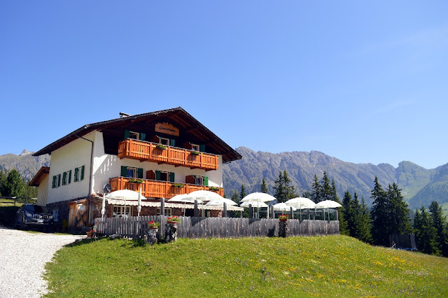 giro delle malghe val di funes geisleralm