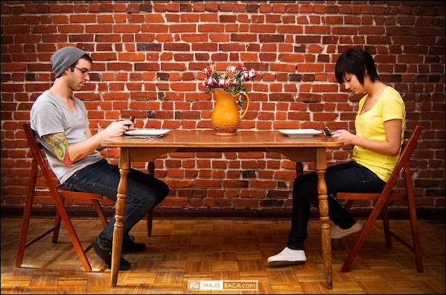 Hal Nyata Perusak Hubungan, Bukti Smartphone Lebih Berbahaya daripada Sex Buruk! Hal Nyata Perusak Hubungan, Bukti Smartphone Lebih Berbahaya daripada Sex Buruk!