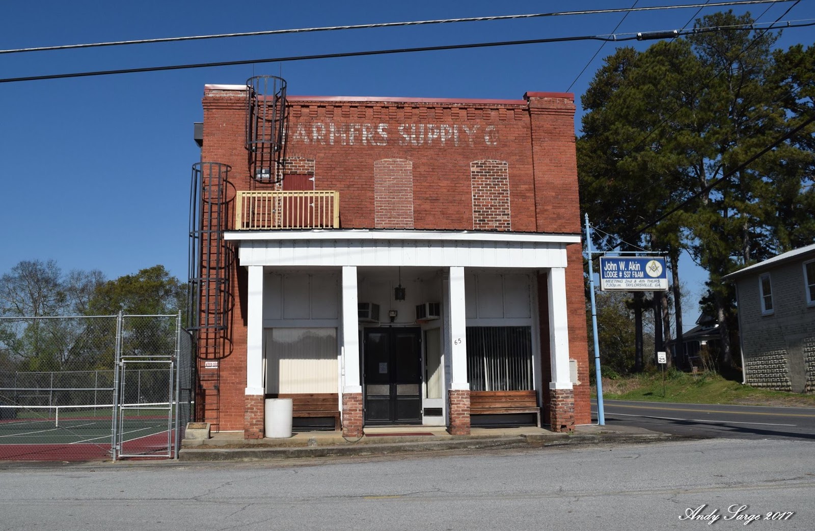 The Old Farmers Supply in Taylorsville