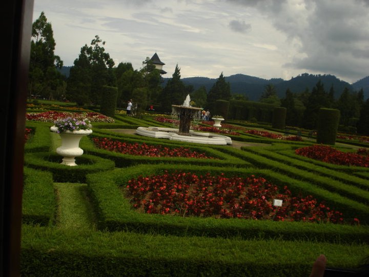 Taman Bunga Nusantara Bogor ...