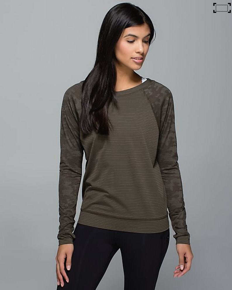 http://www.anrdoezrs.net/links/7680158/type/dlg/http://shop.lululemon.com/products/clothes-accessories/tops-long-sleeve/Run-For-Days-Long-Sleeve?cc=9358&skuId=3594600&catId=tops-long-sleeve