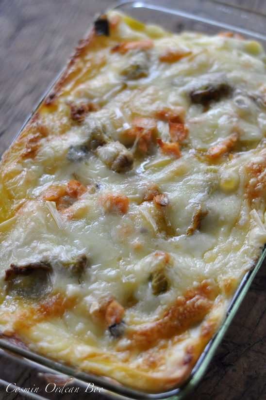 Lasagna cu flori de dovleac si somon