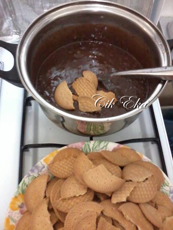 Belog Puan Eka: Resepi Kek Batik : Langkah Demi Langkah