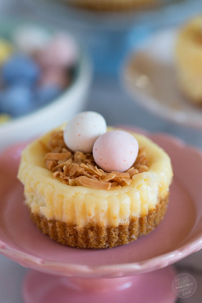 Five Easter Treats {Mini Cheesecake Nests} // A Style Caddy