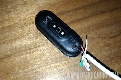 Langkah 2 Hubungkan Kabel USB ke Mi Band
