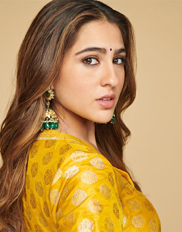 Sara Ali Khan height Sara Ali Khan height