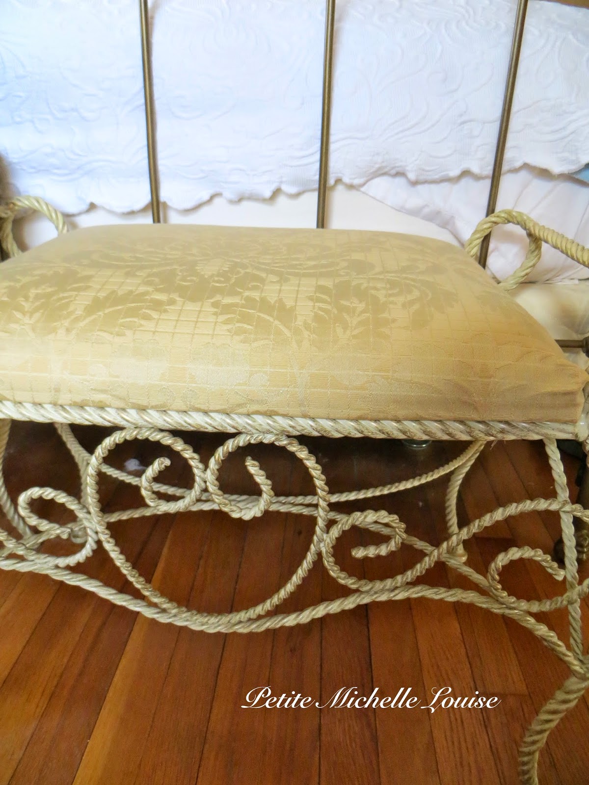 Petite Michelle Louise DIY Simple Seat Cover Tutorial...