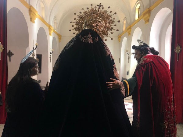 ¿Y por qué no un Sábado Santo por la mañana en Jerez de la Frontera? ¿Y por qué no un Sábado Santo por la mañana en Jerez de la Frontera?