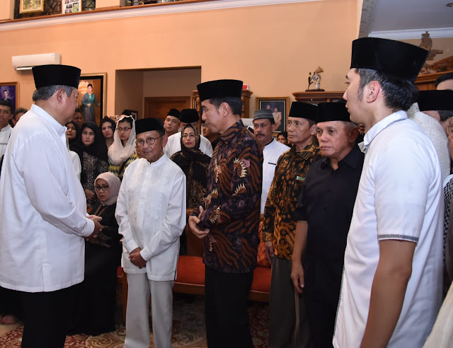 Tahlilan Ani Yudhoyono Cikeas