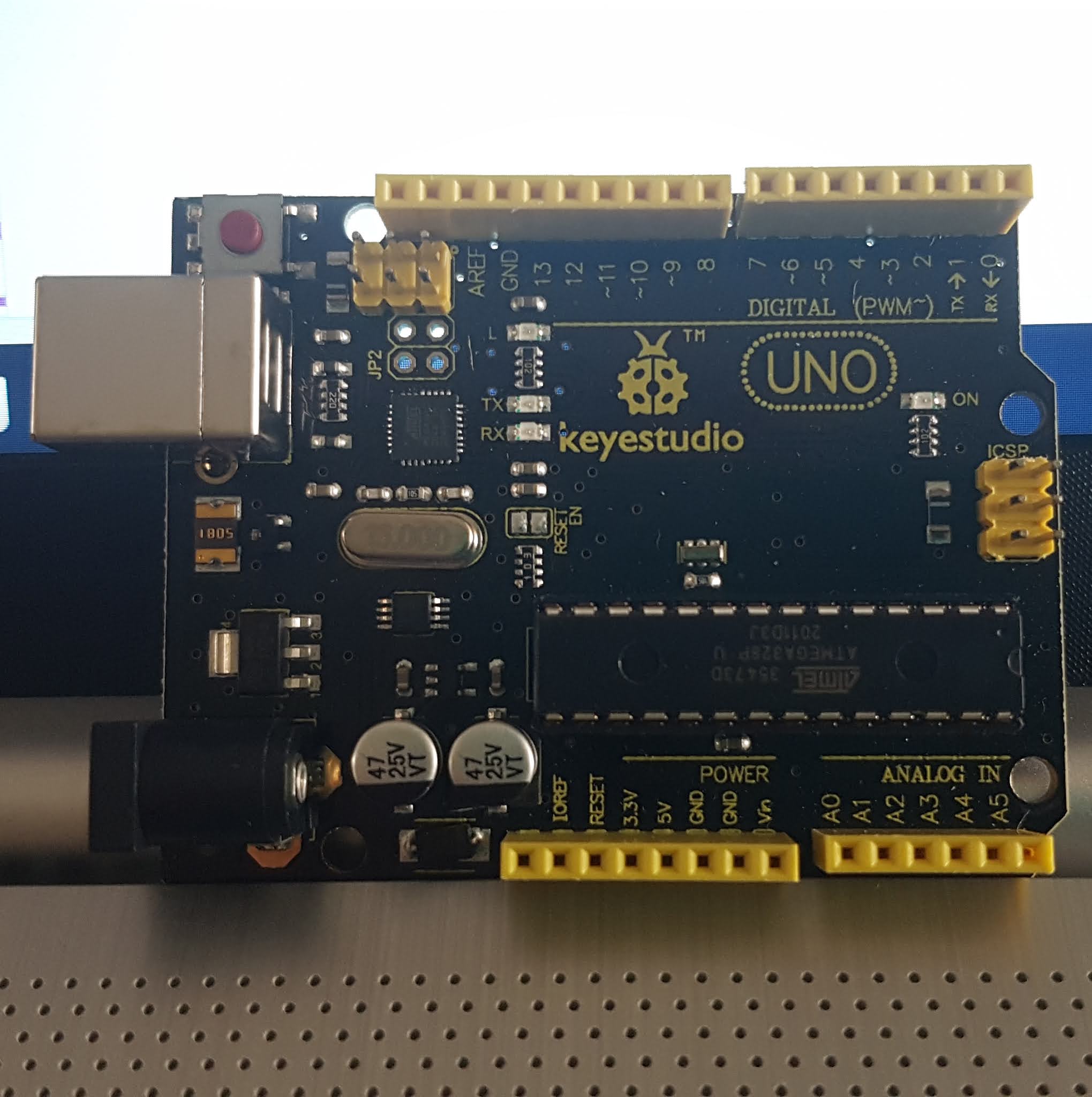 TECNOENSEÑANDO: Práctica inicial con Arduino (I)