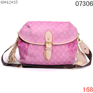 Replica Whole Designer Bags Used Louis Vuitton Handbags An We Nevertheless Hardly Understand Why Burberry Insists With Making Use Of Their Novacheck Company Logo Cloth Runway Brand Carriers Besides Relegating