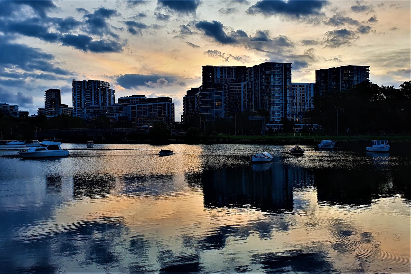 Sydney City and Suburbs Wolli Creek, Cooks River