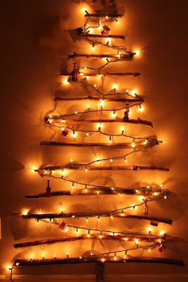 Christmas branch tree on the wall - Turtles and Tails blog