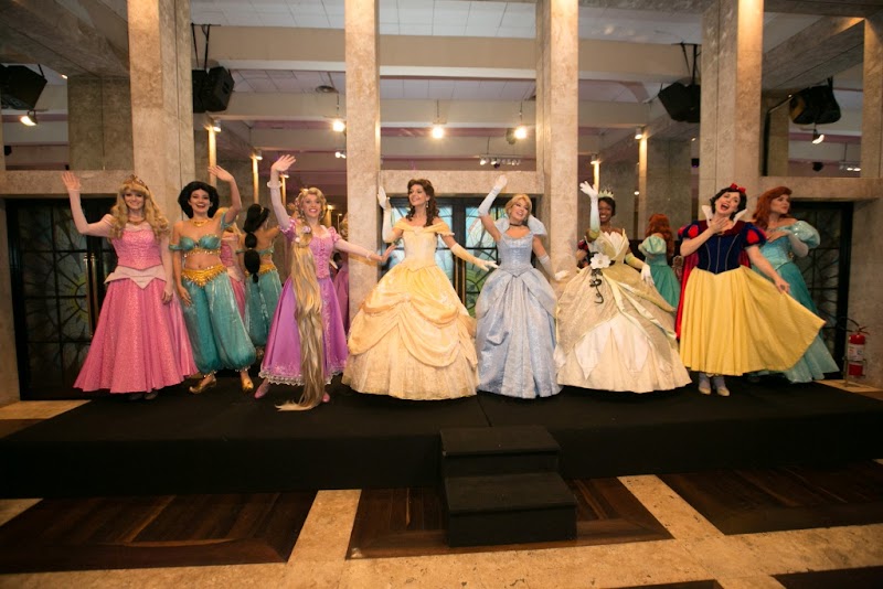 Academia de Princesas da Disney está de volta na Ri Happy Academia de Princesas da Disney está de volta na Ri Happy