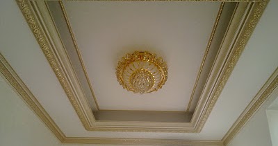 Cara Potong Sudut Lis Plafon Kayu