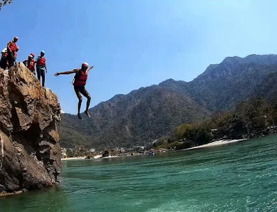 Cliff jumping rishikesh