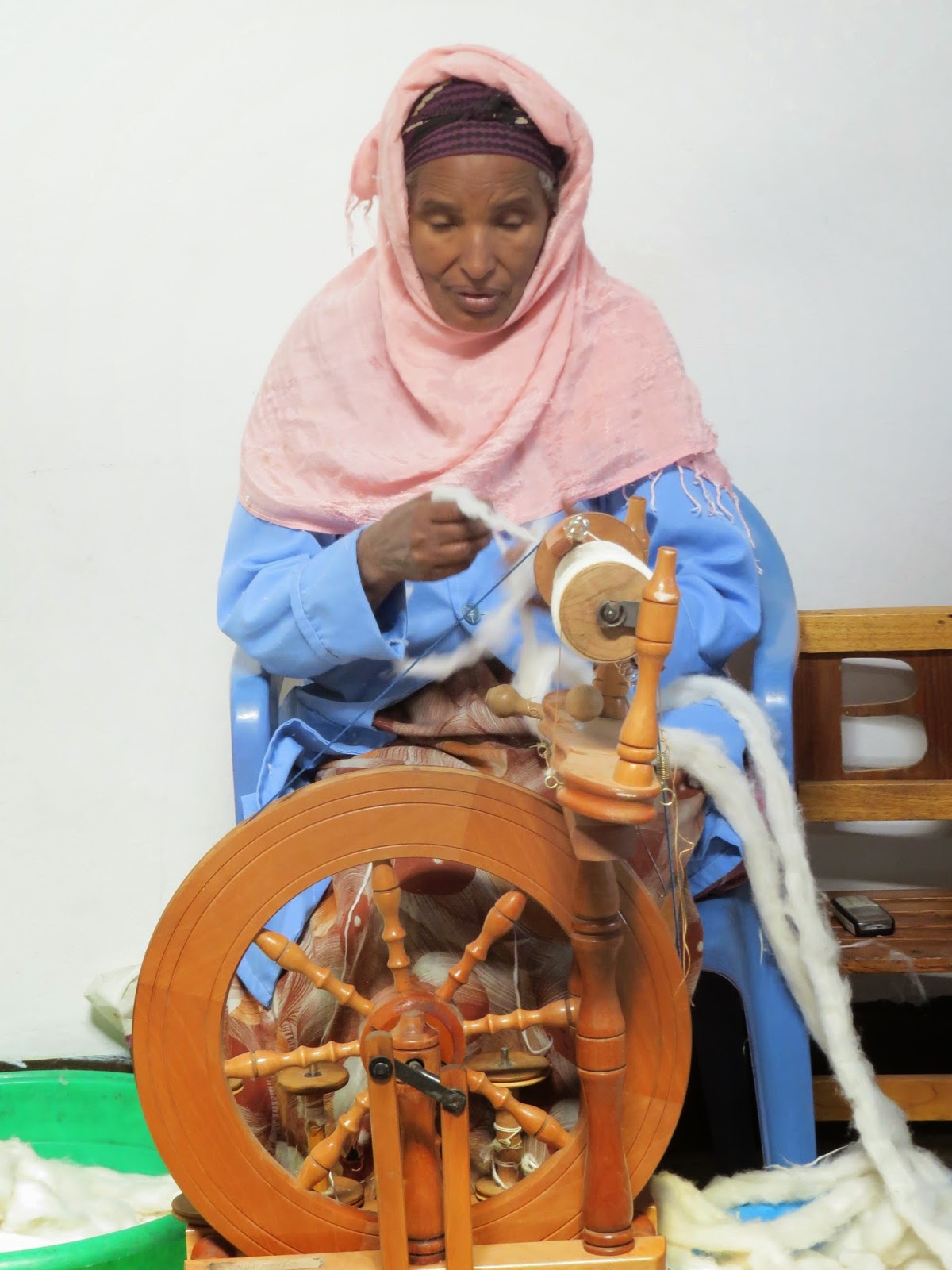 GLOBETROTTING GRANDPARENTS Ethiopian Artisans Spinning and Weaving